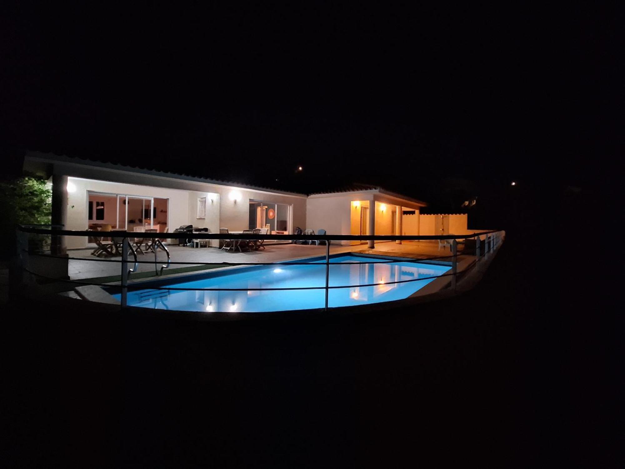 Villa Climatisee Avec Piscine 사리 솔렌자라 외부 사진